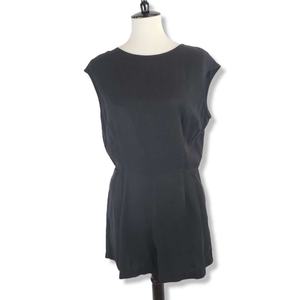 Sam & Lavi Black Open Back Shorts Romper Size Medium